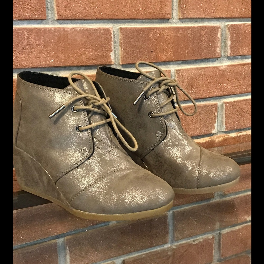 Women’s TOMS booties